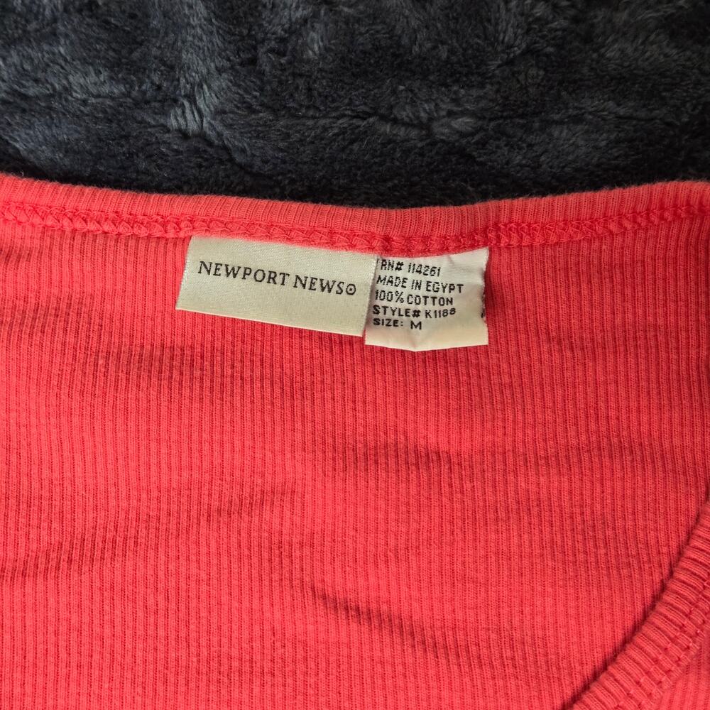Vintage Newport News Women’s Red Ribbed Long Sleeve Shirt - Size M - Picture 2 of 5